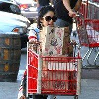 Vanessa Hudgens goes shopping for groceries at Trader Joe | Picture 88420